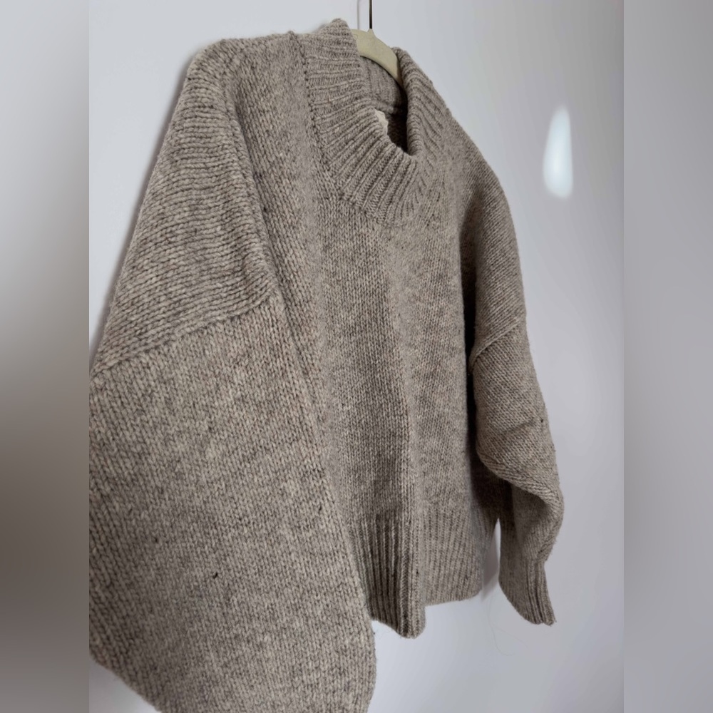 Babaa Chunky Knit Crewneck Sweater in Heathered Taupe
